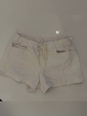 Universal Thread shorts